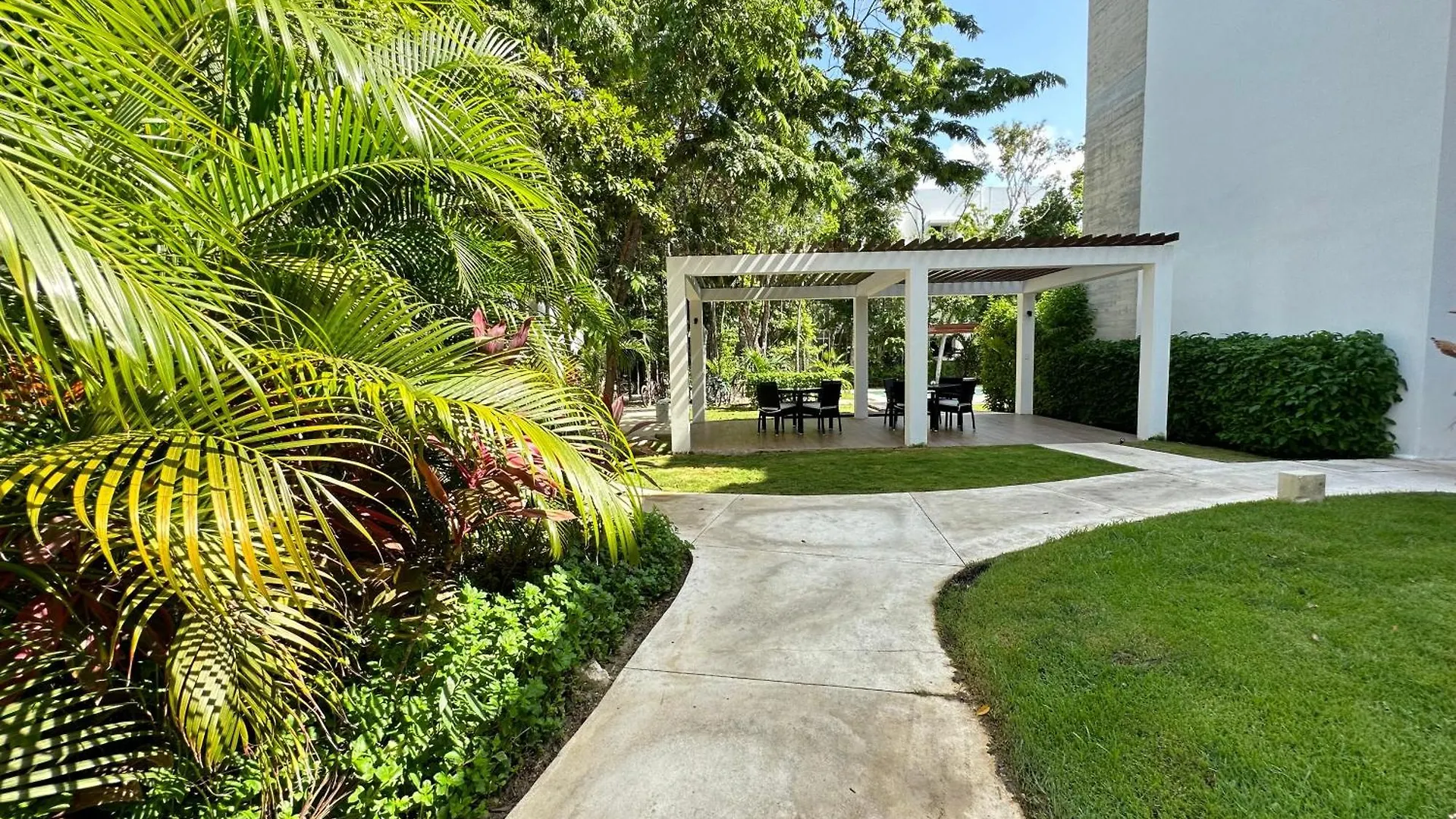 Cozy Stay In Tulum - Aldea Zama - 2 Pools, Gym & Palapa 0*,  Mexico